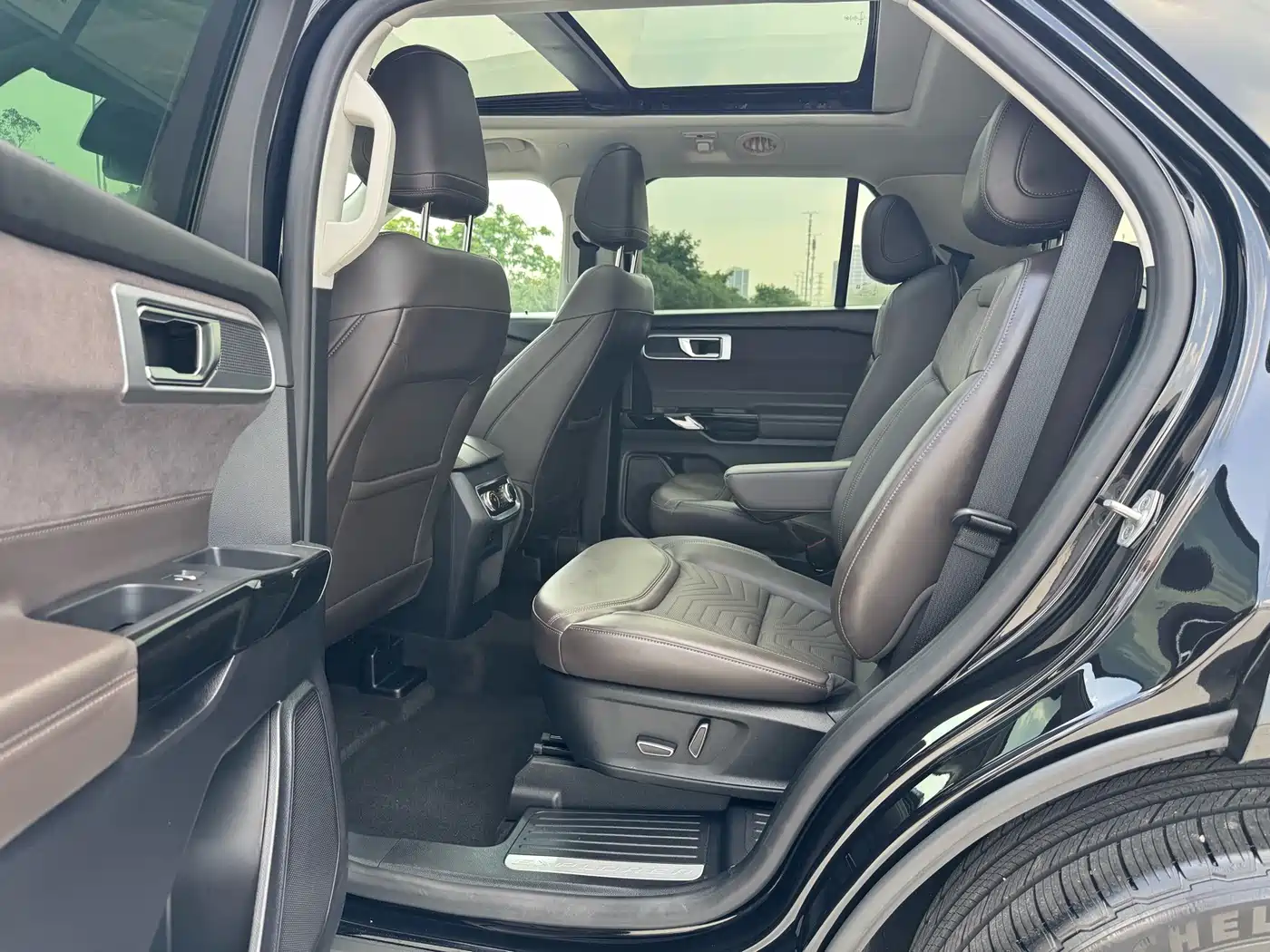 Ford Explorer 2025 2025 2.3T EcoBoost 4WD Cross Country Edition 5-seater
