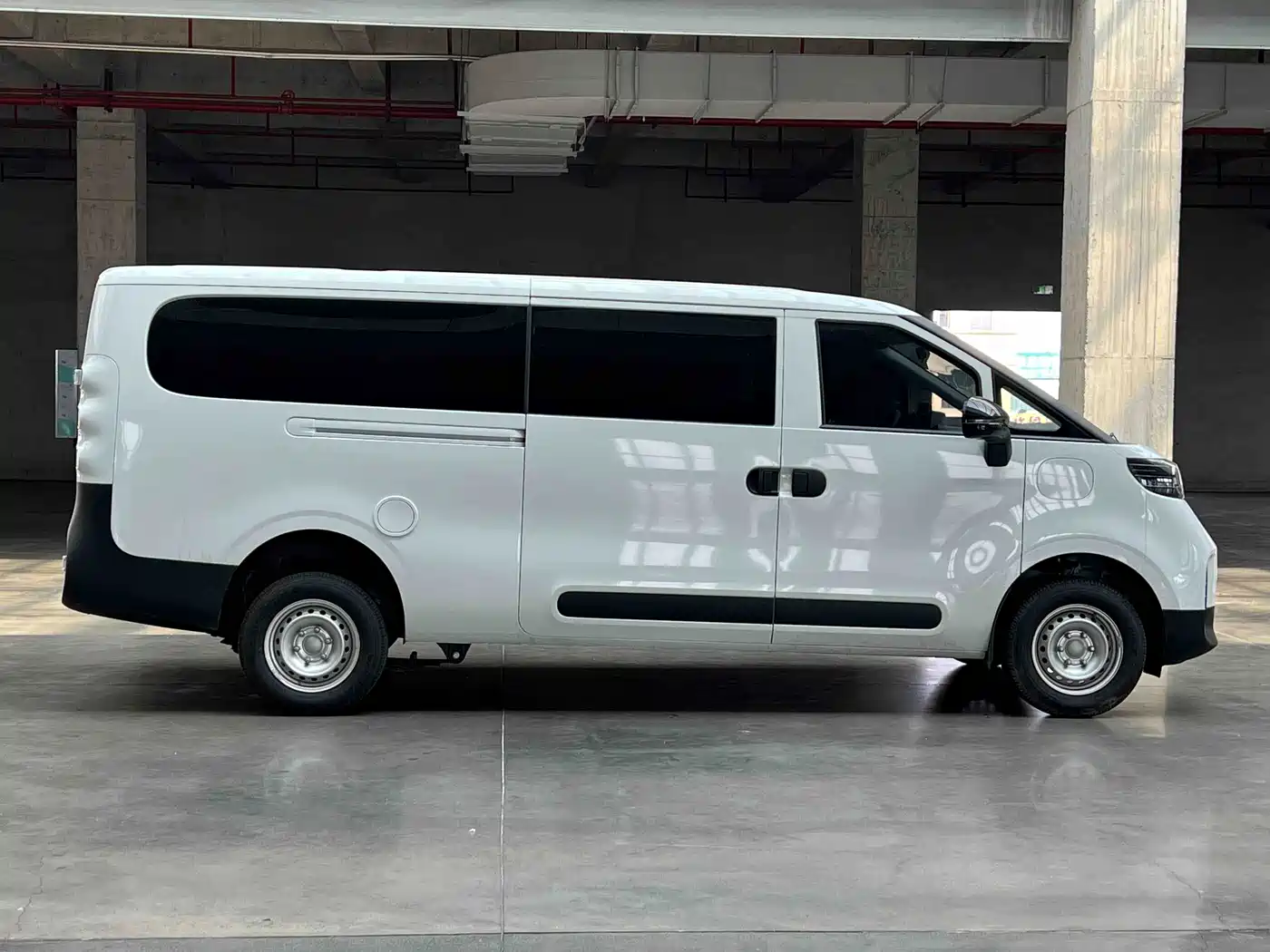 Maxus Dana V1L 2026