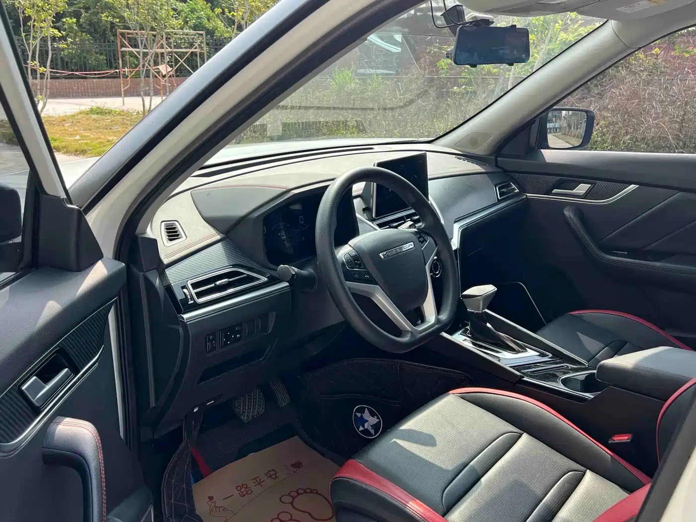 2022 Venucia T60