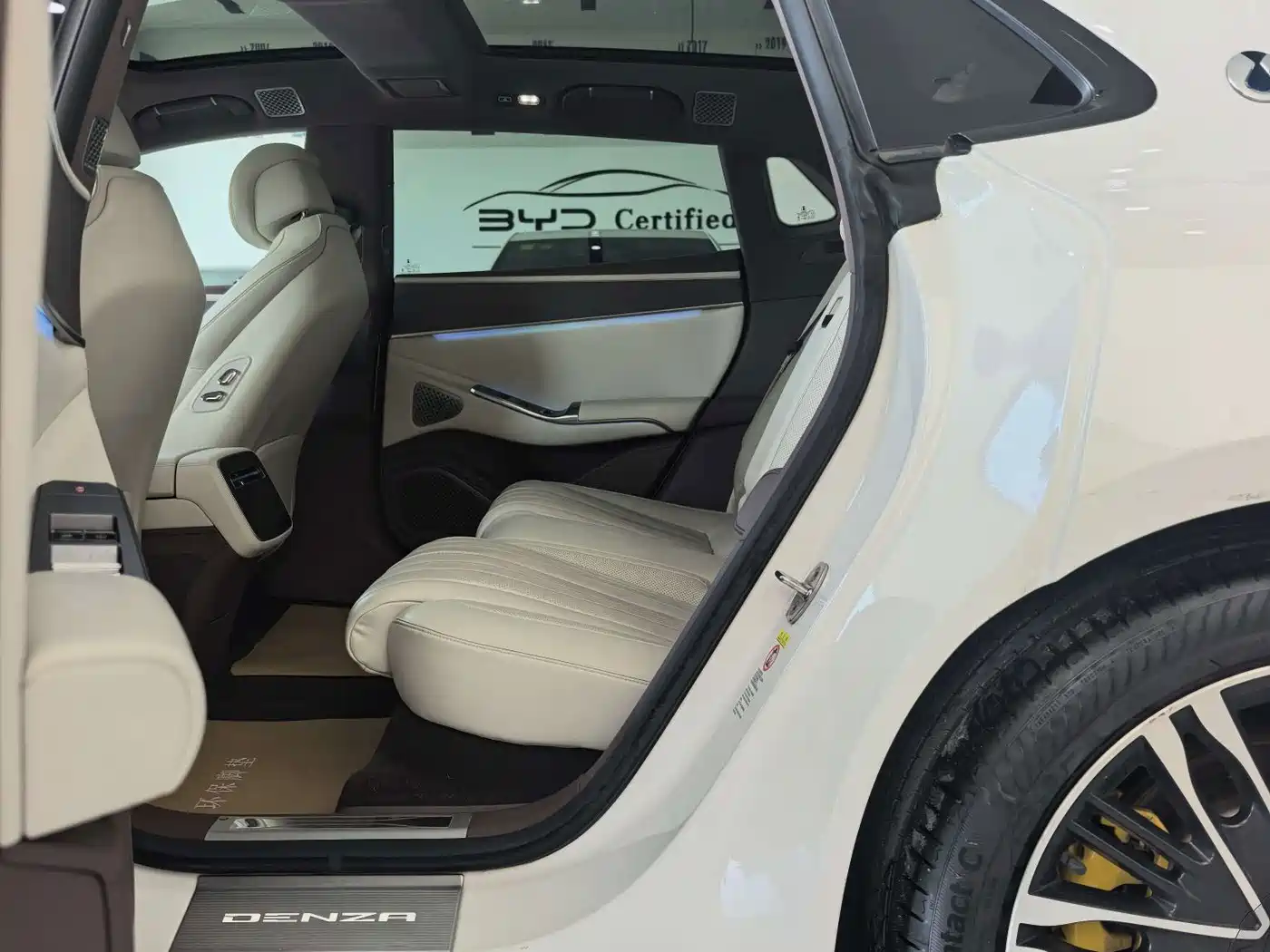 Denza Z9GT 2024 2024 1100 AWD Ultra Edition