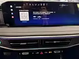 Фото 8 - Ford Explorer