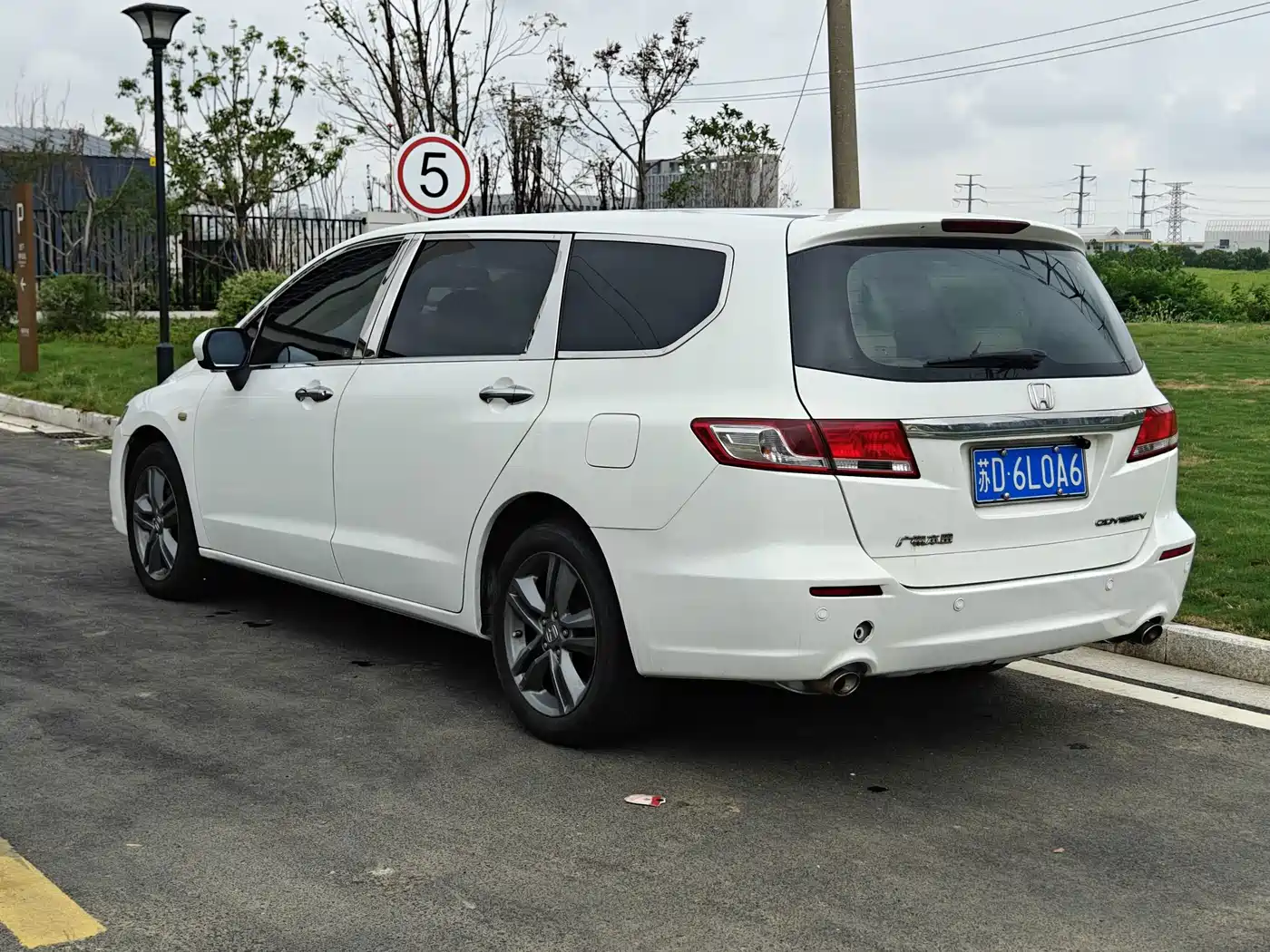 Фото 5 - Honda Odyssey