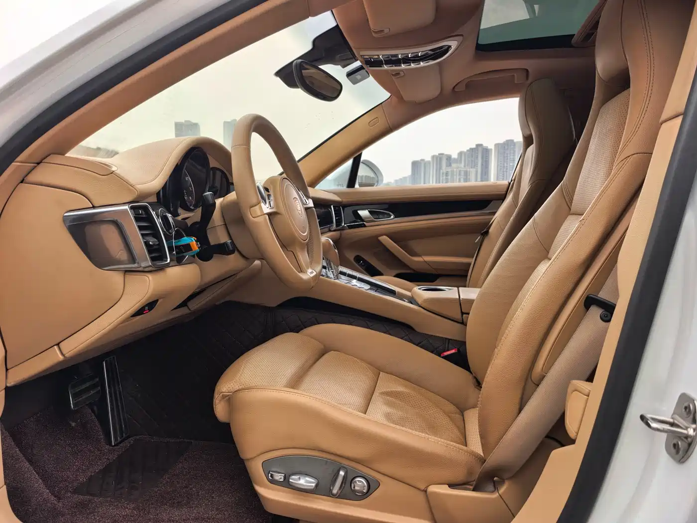 Porsche Panamera 2014 Panamera 3.0T фото 4