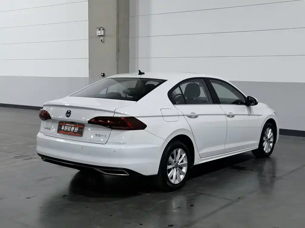 Фото 2 - Volkswagen Bora