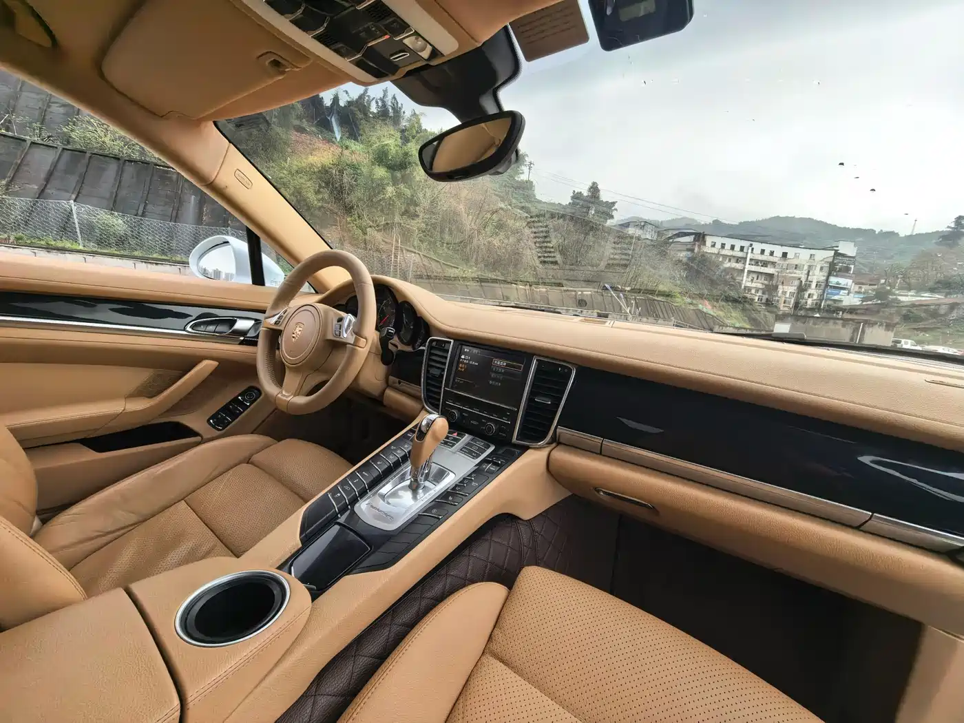 Porsche Panamera 2014 Panamera 3.0T фото 12
