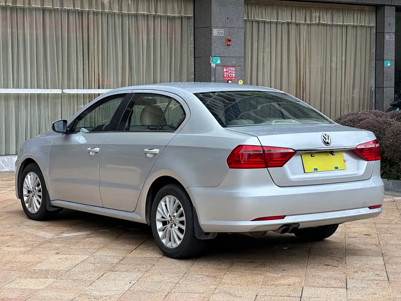 Volkswagen Lavida 2013 Model 1.4TSI DSG Luxury фото 9