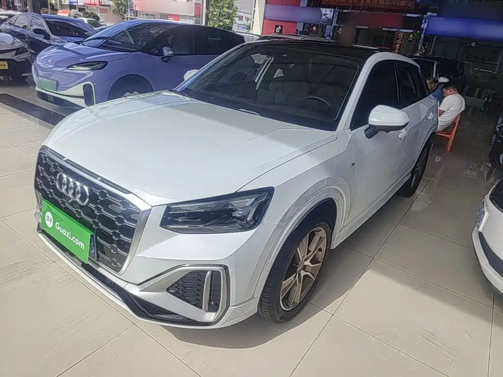 Фото 2 - Audi Q2L