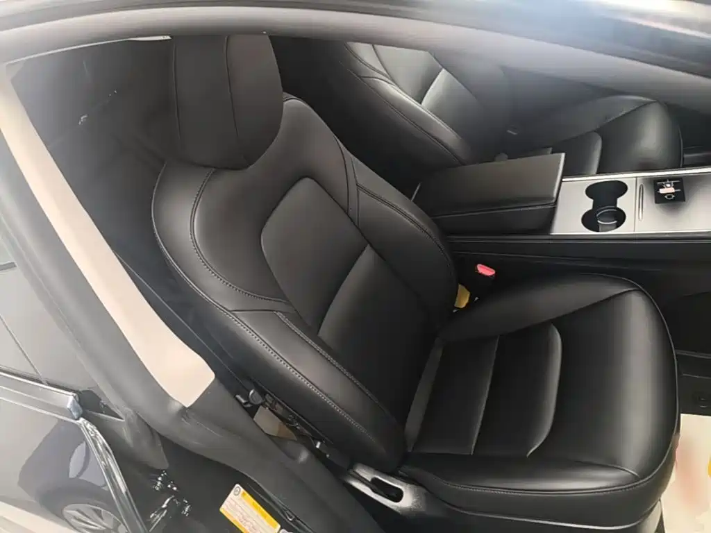صورة 25 - Tesla Model Y