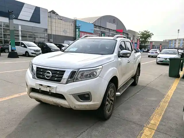 NISSAN NAVARRA