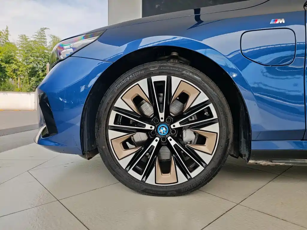 BMW i5 2025 2025 xDrive 50L M Sport Package