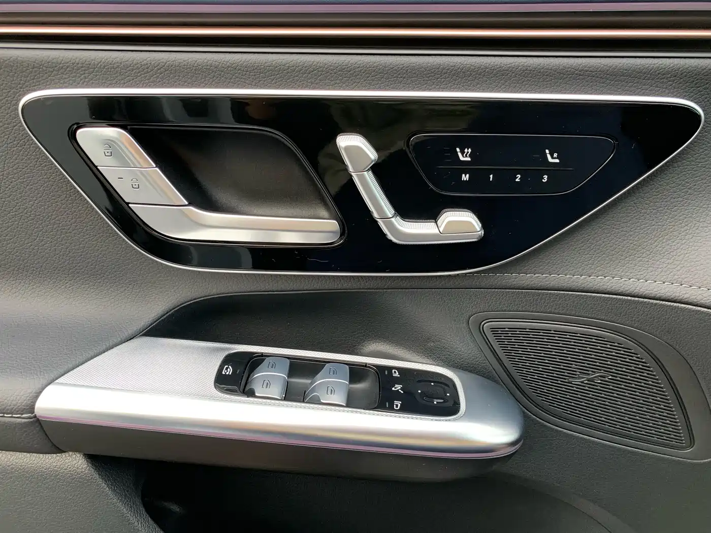 Mercedes-Benz EQE 2022 350 Pioneer Edition фото 22