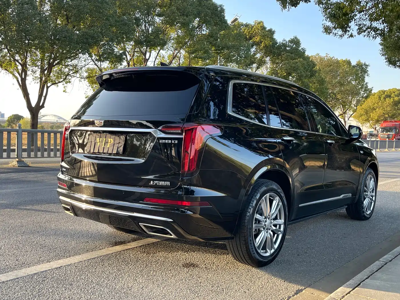 CADILLAC XT6