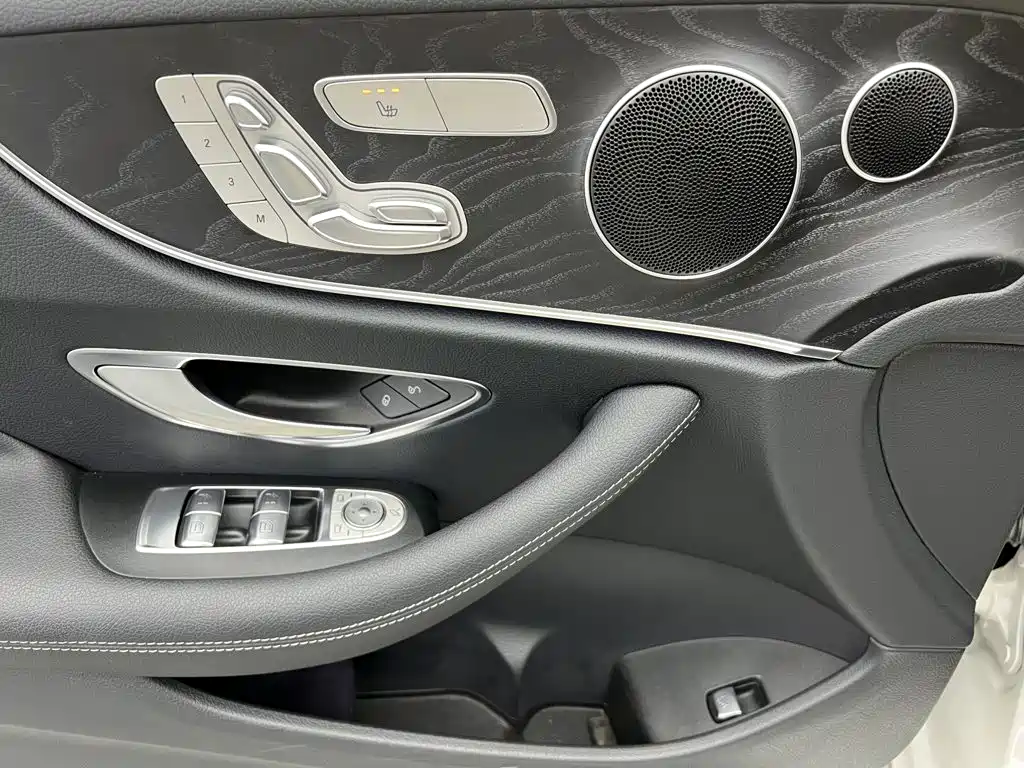 Фото 16 - Mercedes-Benz E-Class (Import)