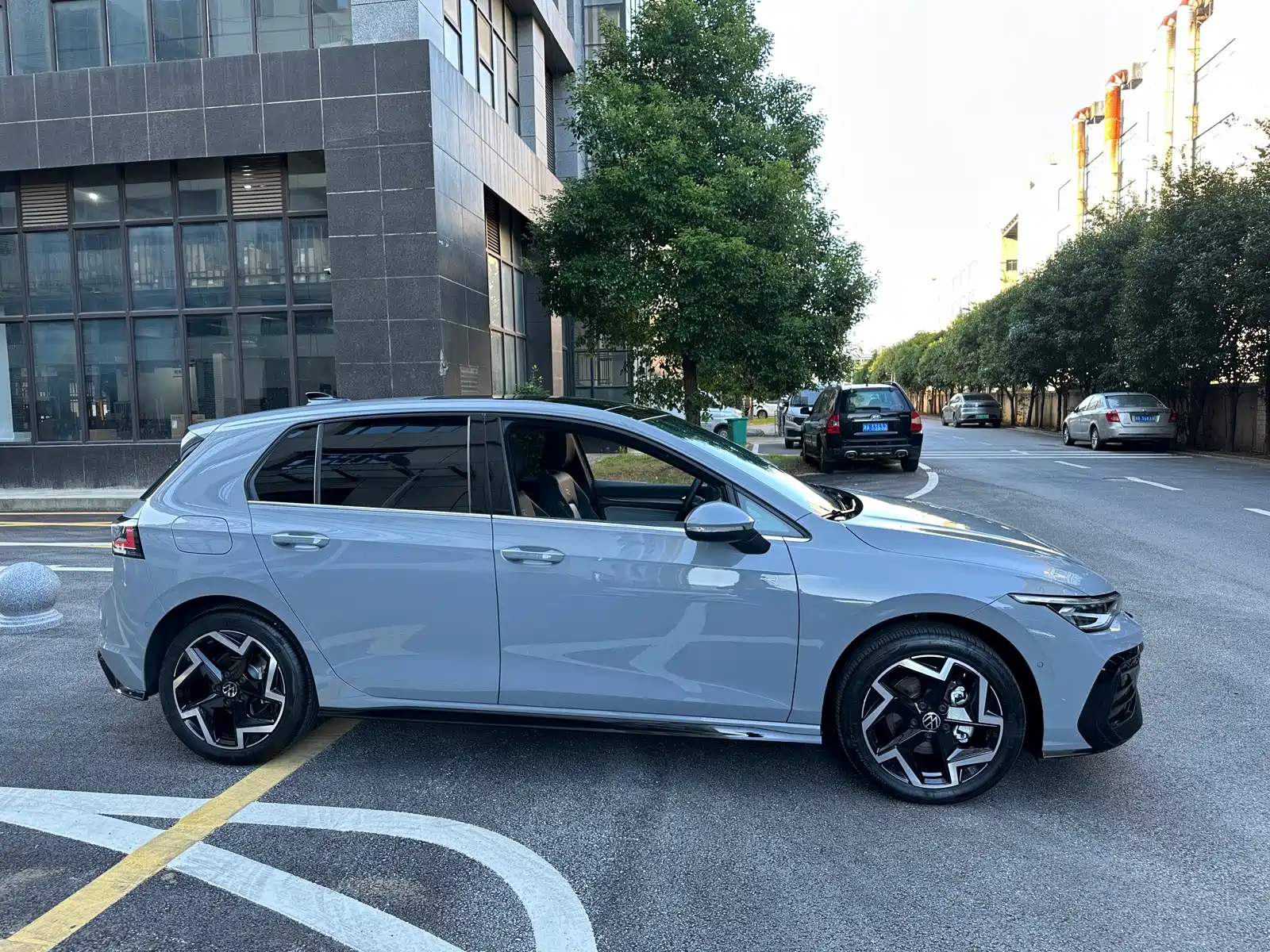 Фото 4 - Volkswagen Golf
