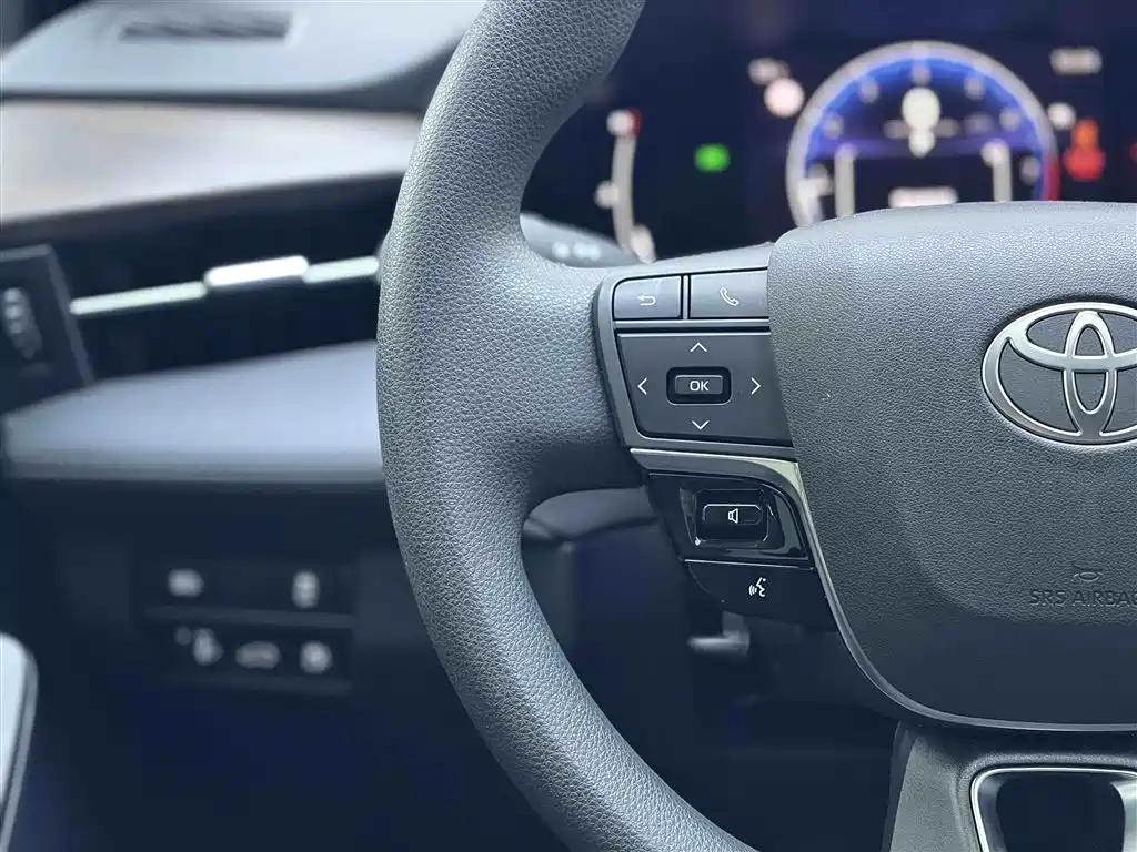 Toyota Avalon 2024 Model 2.0L Progressive Edition фото 15