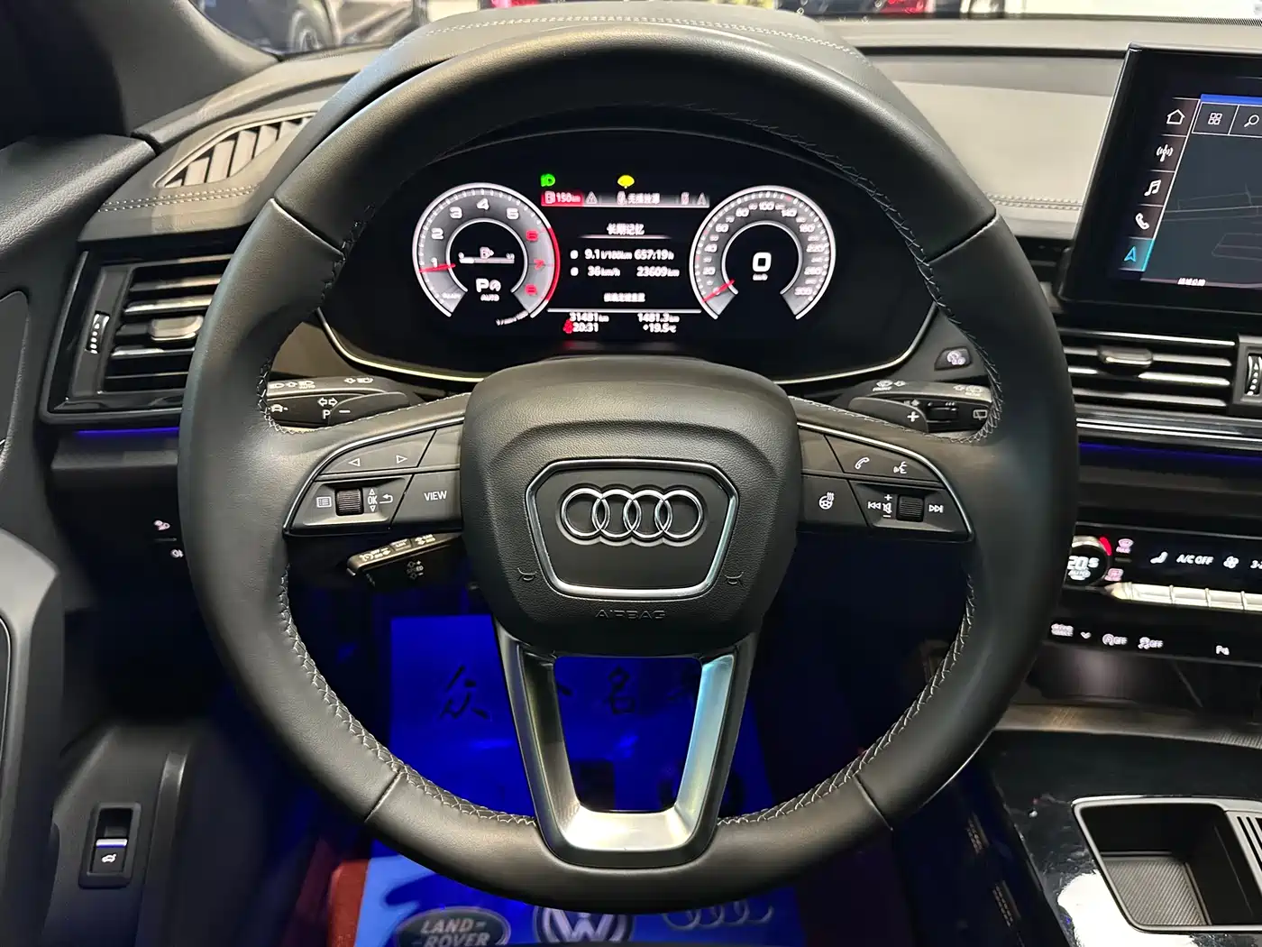 Audi Q5L 2024 Model 40 TFSI Luxury Dynamic фото 10