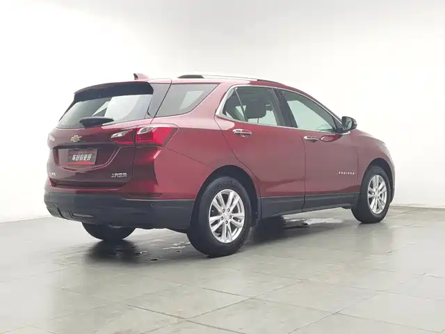 Chevrolet Equinox 2017 535T Automatic Realm Edition — фото 2