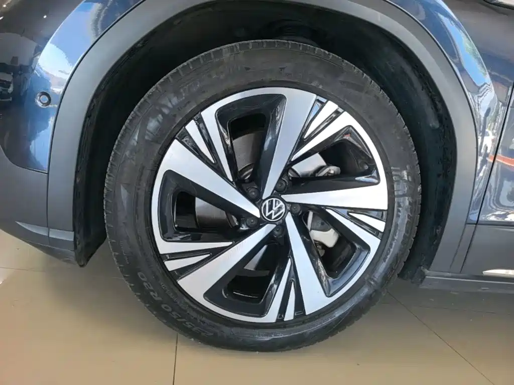 صورة 23 - Volkswagen ID.6 CROZZ