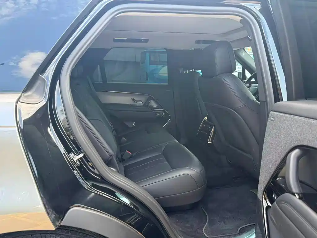 Land Rover Range Rover Sport 2025 2025 360PS S