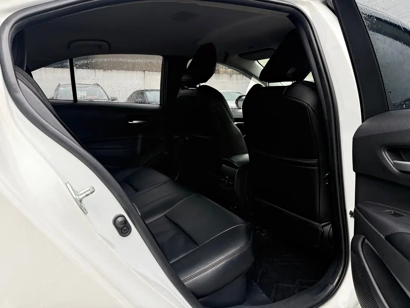 Toyota Levin 2023 Smart Hybrid 1.8L Leading Edition фото 22