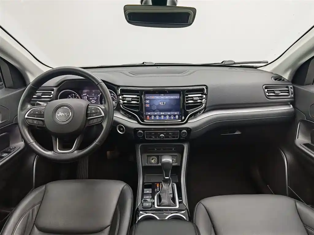 JEEP GRAND COMMANDER