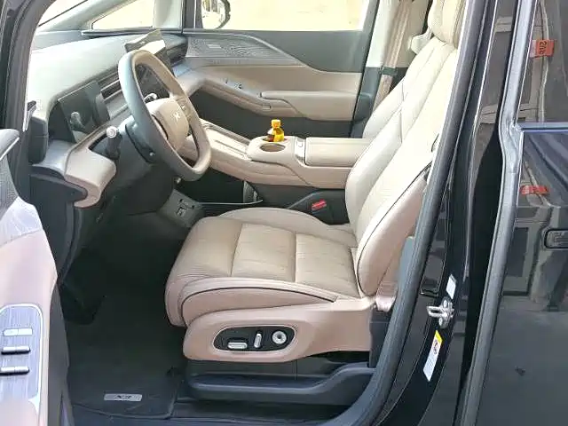 XPeng X9 2025 2025 Extended Range Edition