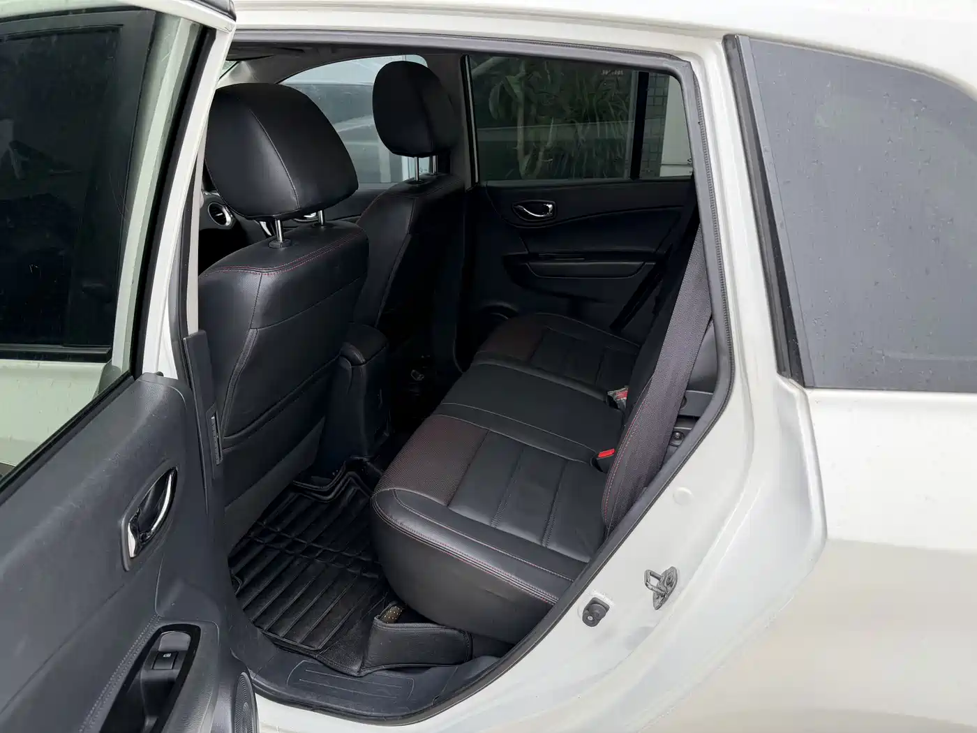 Renault Koleos (Import) 2016 2016 2.5L 2WD Comfort Sport Edition
