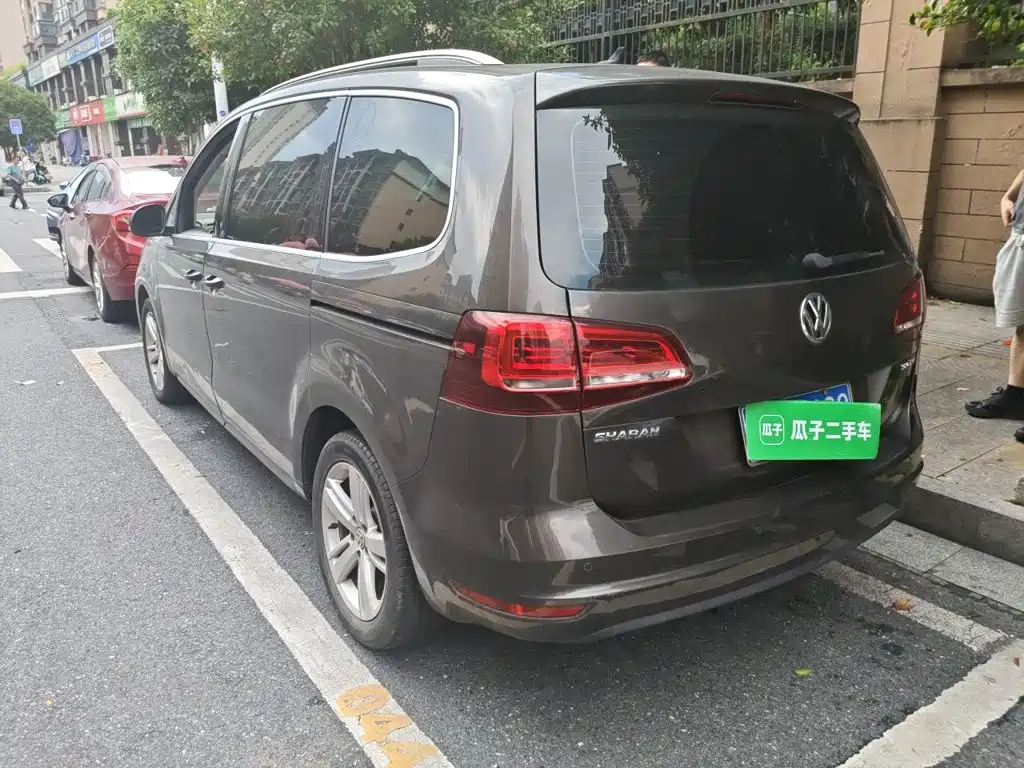 Фото 25 - Volkswagen Sharan
