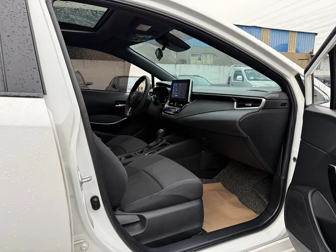 Toyota Levin 2022 Dual Engine 1.8H E-CVT Luxury Edition фото 15
