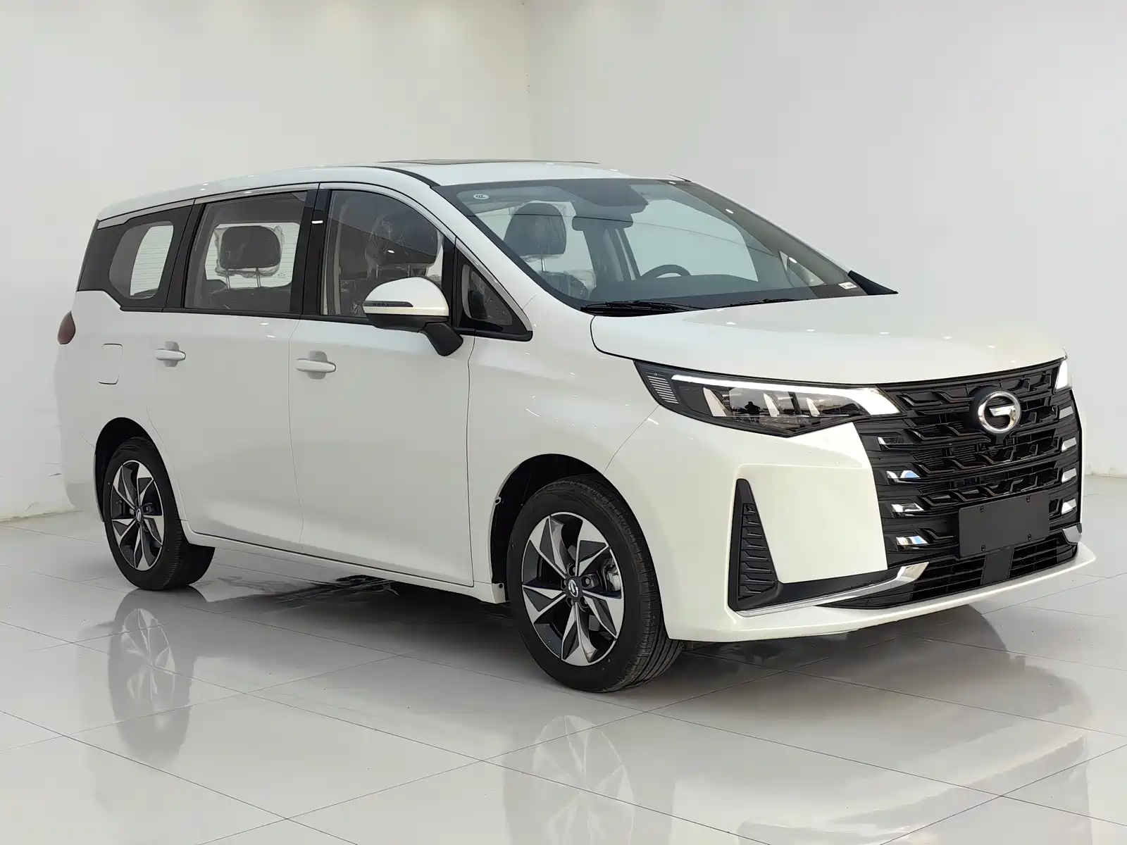 Фото 3 - GAC Trumpchi Trumpchi M6