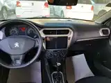 Photo 13 - Peugeot 301