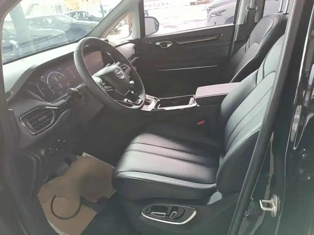 GAC Trumpchi Trumpchi M6 2026 2025 Basic Model