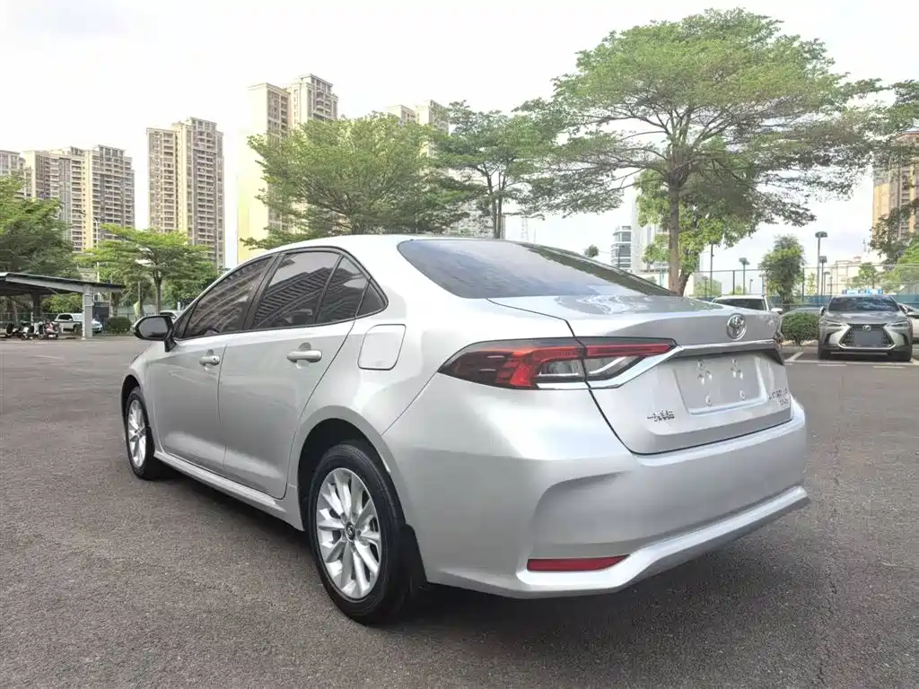 Toyota Corolla 2021 1.2T S-CVT Elite PLUS Edition фото 10