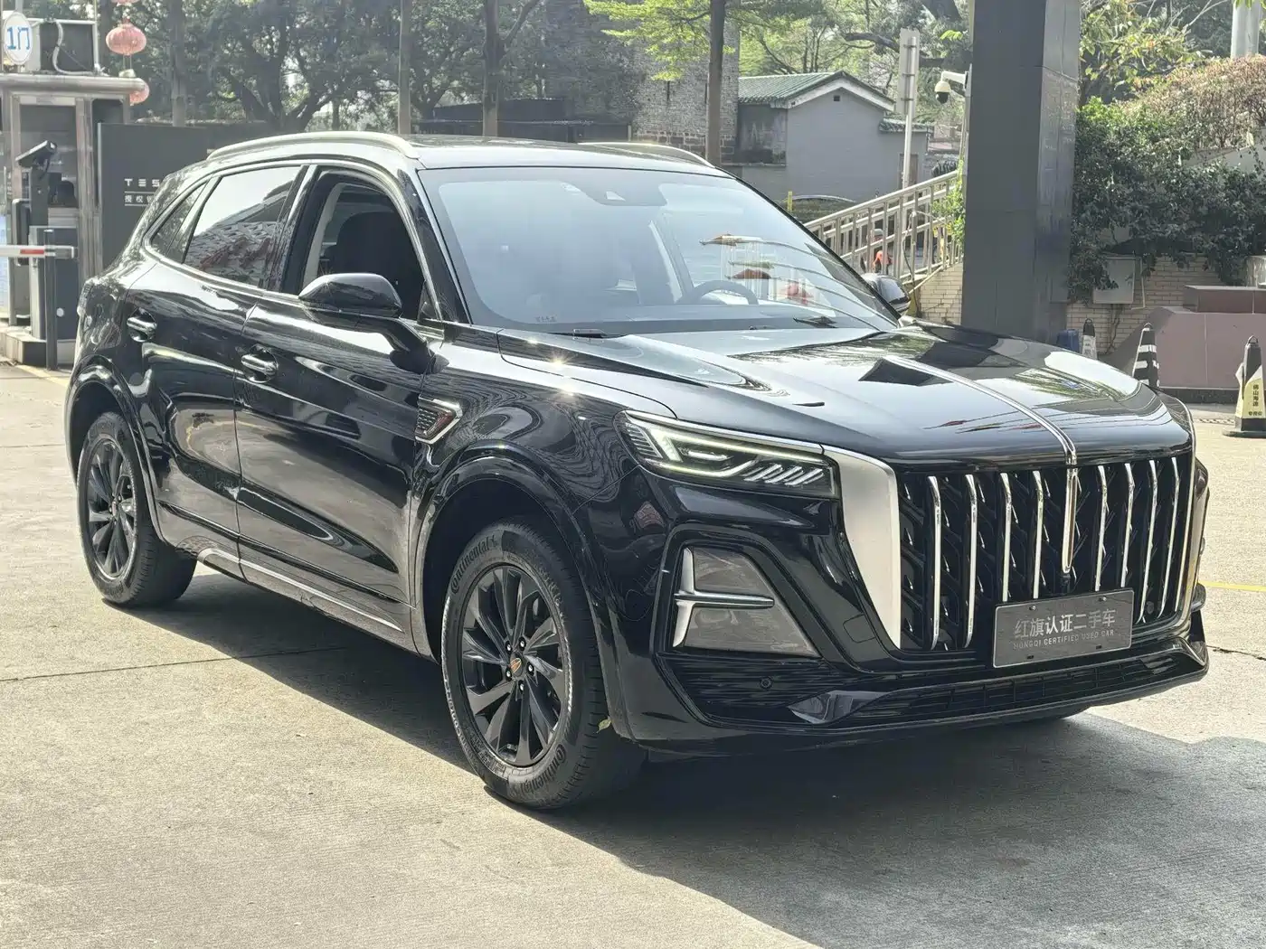 Hongqi HS5 2023 2.0T Flag Enjoy Pro Edition фото 3