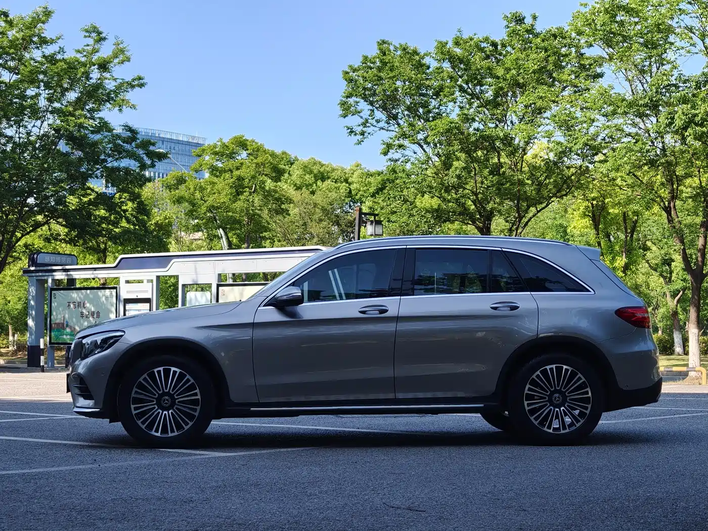 Mercedes-Benz GLC 2019 GLC 260 4MATIC Dynamic фото 8