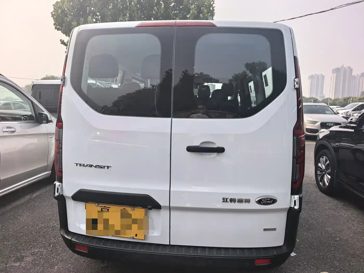 Ford Transit 2023 2023 2.0T Petrol Auto Business Travel Mid-Axis Mid-Roof 10/11/12-seater