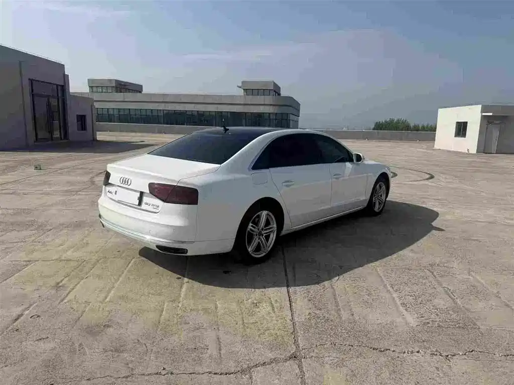 Audi A8 2014 A8L 45 TFSI quattro Comfort фото 7