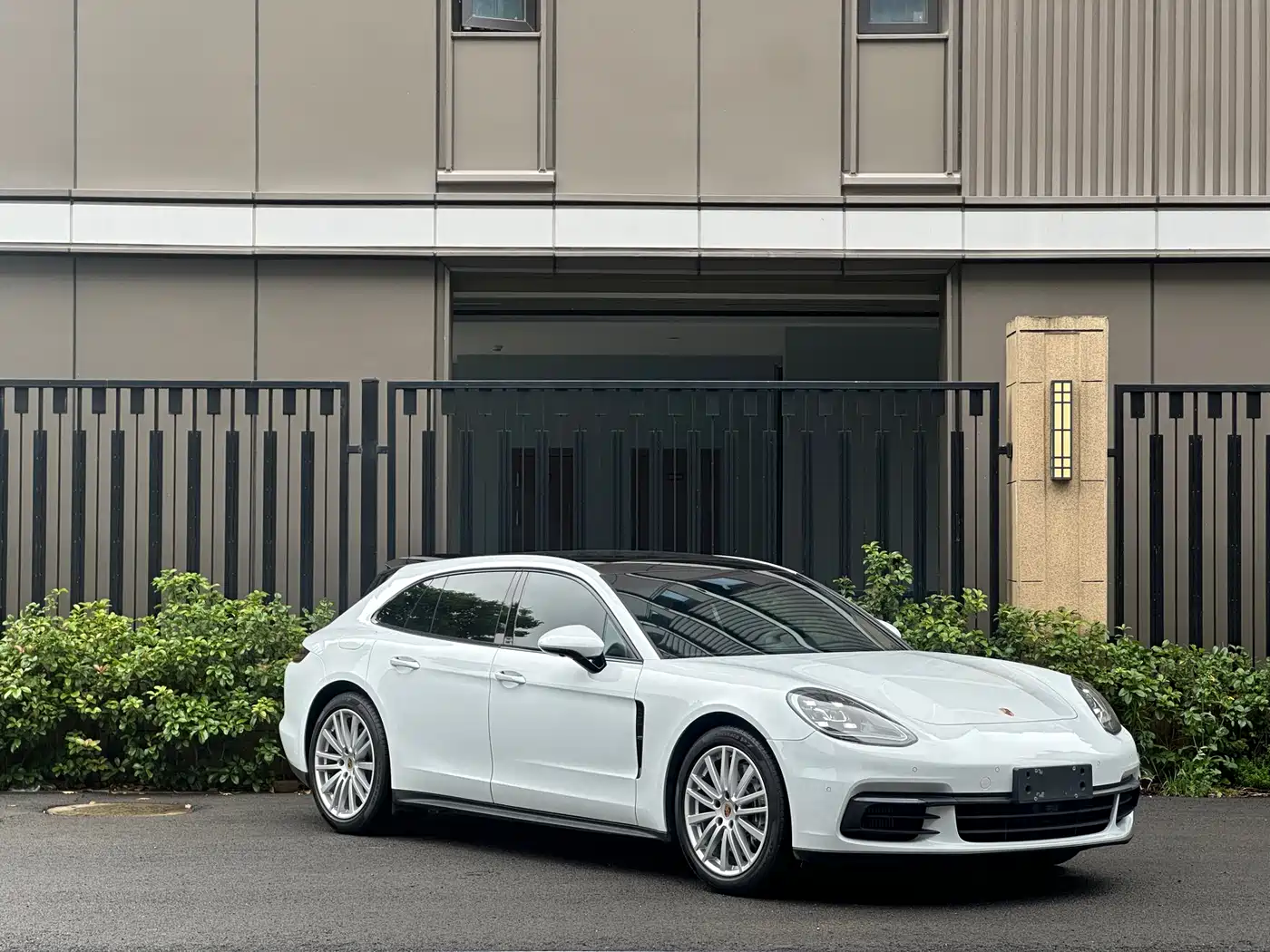 Porsche Panamera 2019 Panamera 4 Sport Turismo 2.9T фото 3