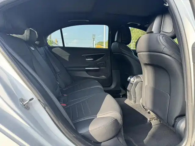 Mercedes-Benz C-Class 2023 C 260 L Sport — фото 2