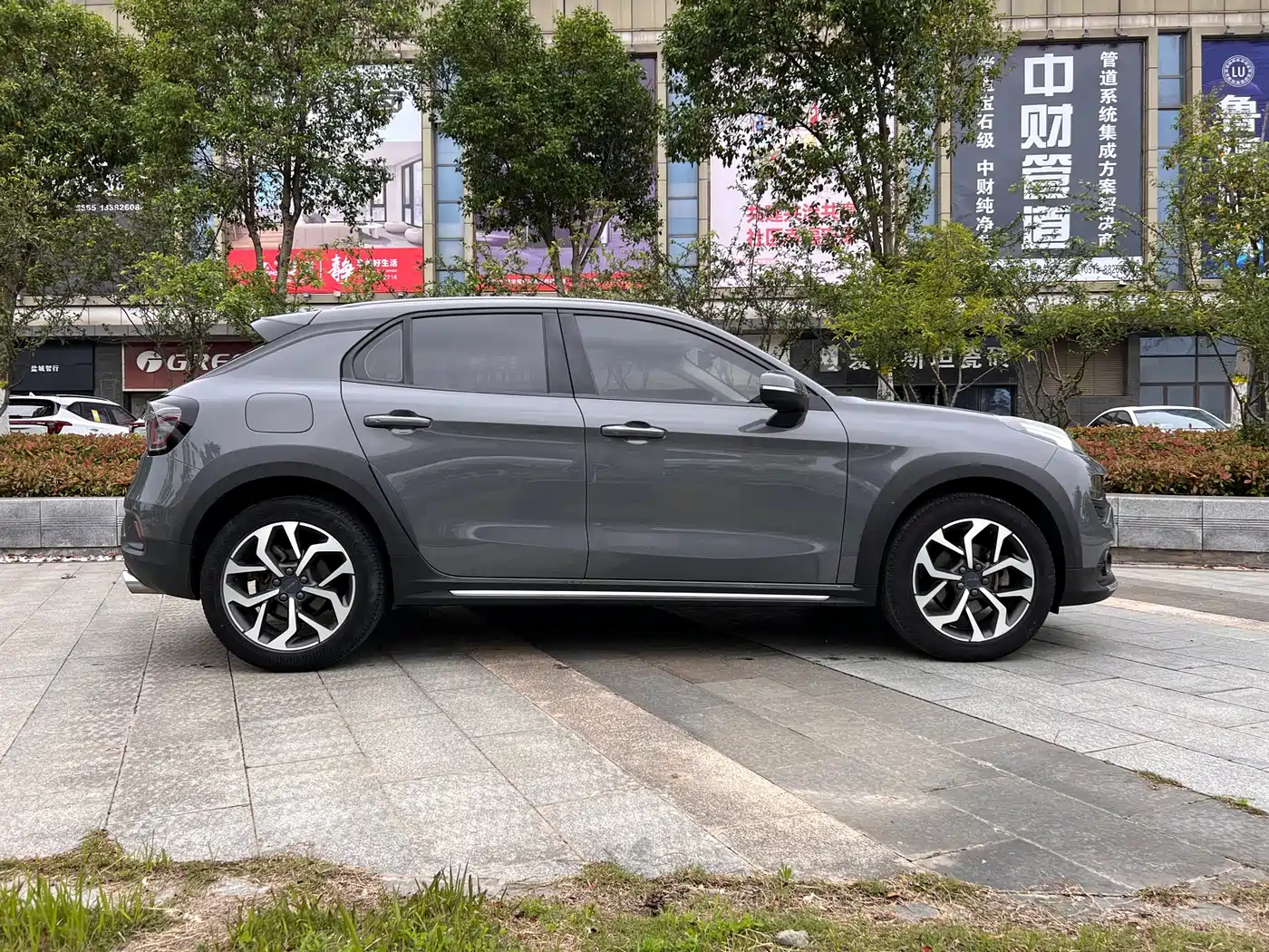 Lynk & Co 02 2018 1.5T DCT 2WD Power Edition China V фото 7