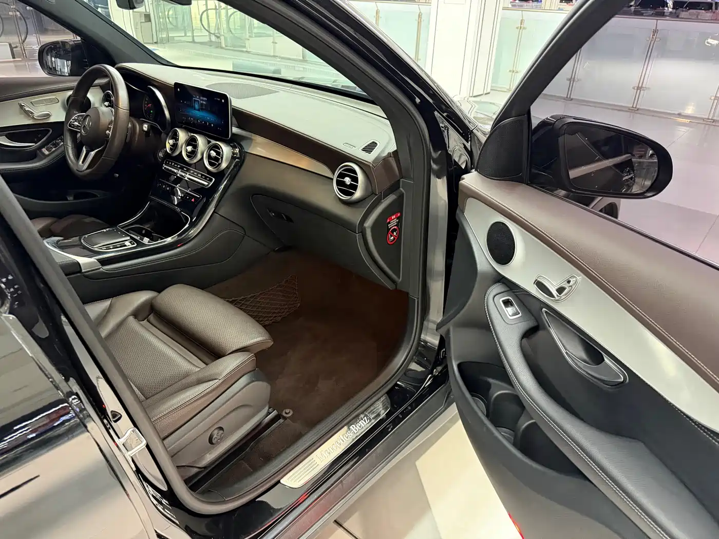 Mercedes-Benz GLC 2020 GLC 260 L 4MATIC Dynamic фото 9