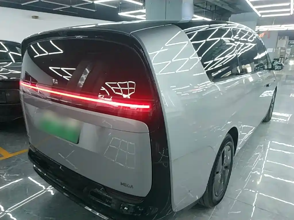 Li Auto MEGA 2024 2024 Ultra