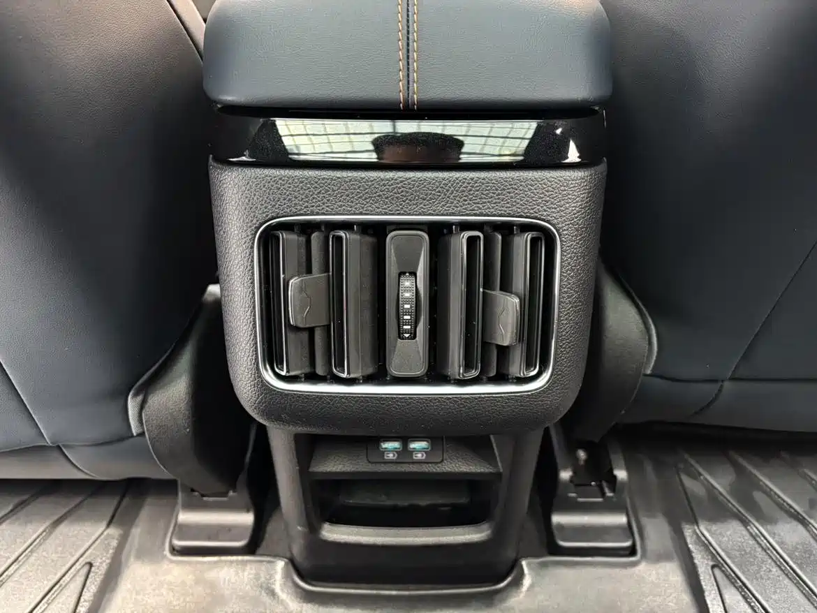 BYD Song PLUS PHEV 2021 DM-i 100KM AWD Flagship PLUS фото 14