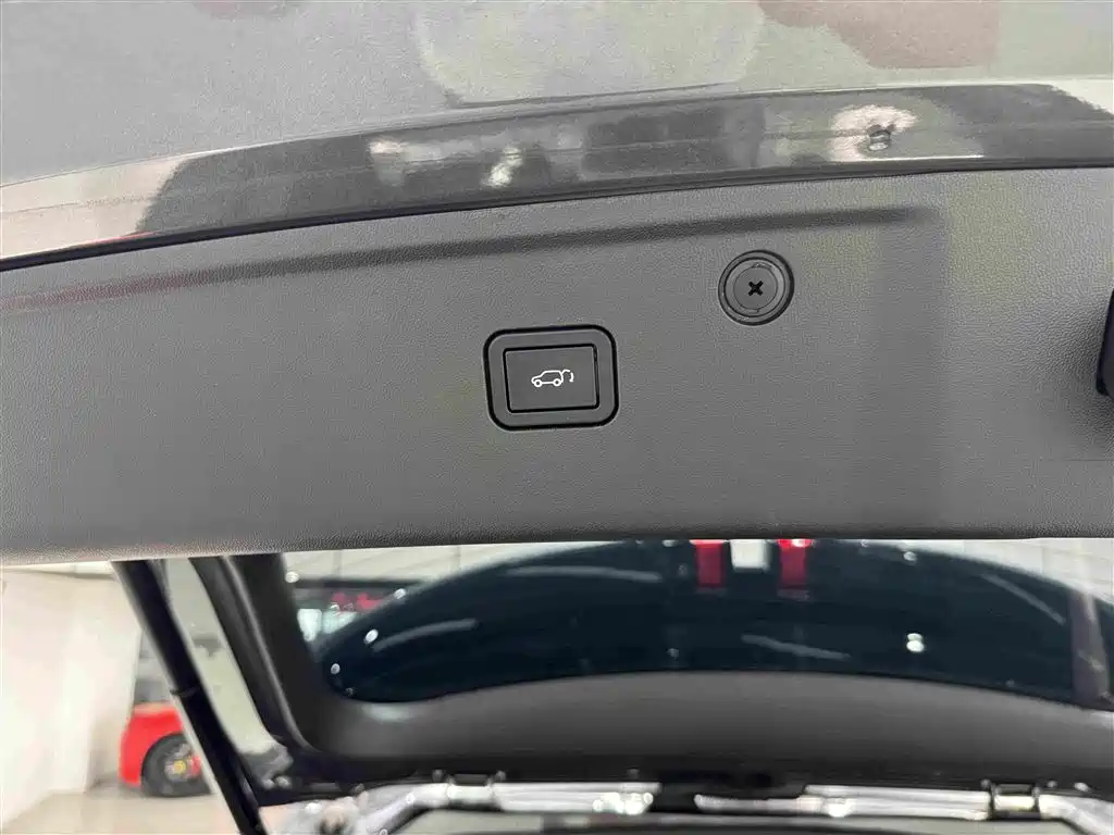 Changan UNI-K 2025 2024 2.0T FWD Global Edition