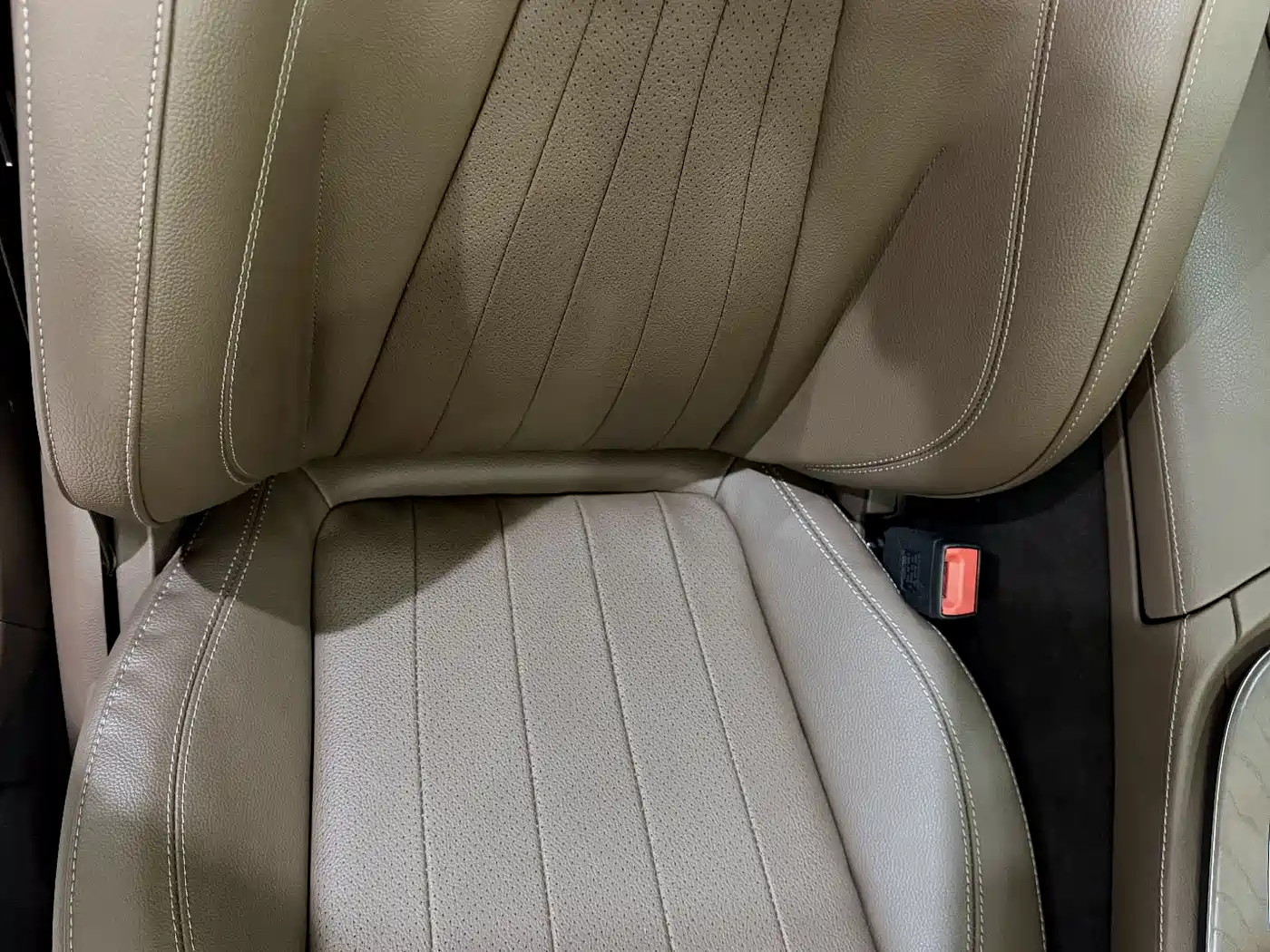 Mercedes-Benz E-Class 2023 E 300 L Fashion фото 12