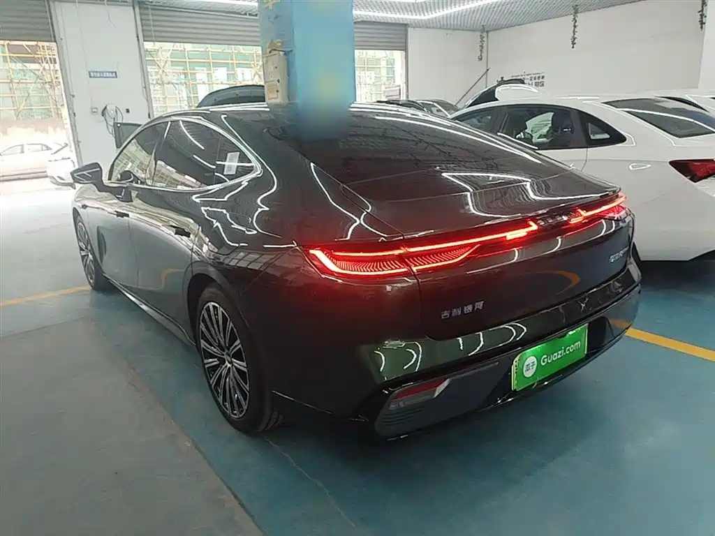 Geely Galaxy Galaxy Xingyao 8 2025 130km EM-P Starship Edition фото 5