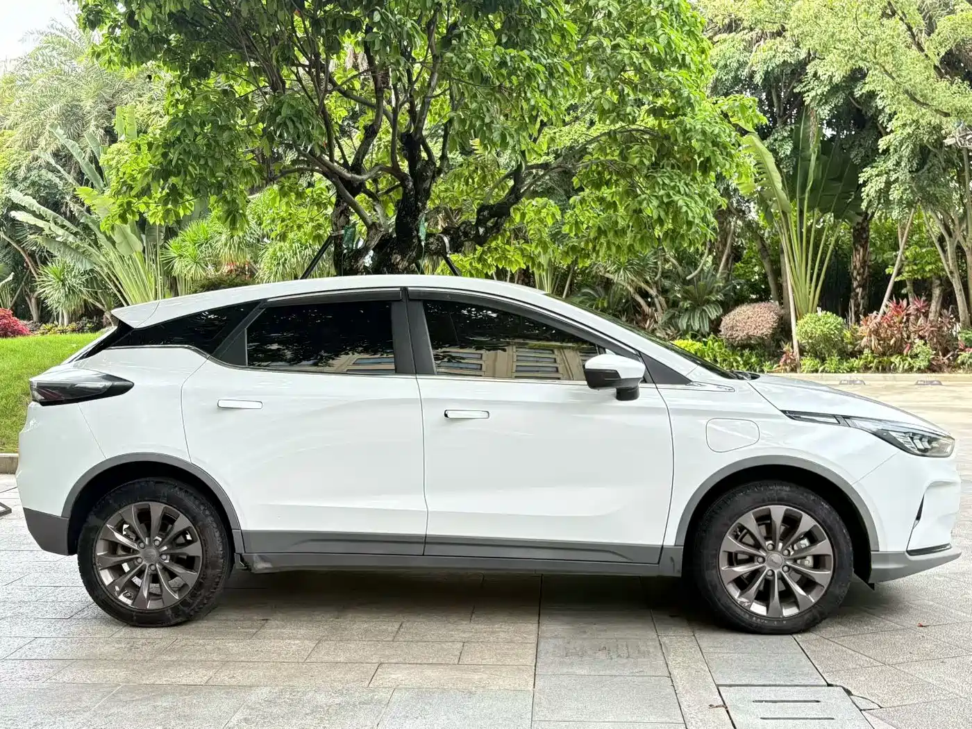 Geely Geometry C 2023 2021 C400 Square Edition