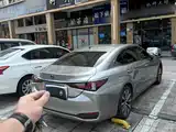 Фото 15 - Lexus ES