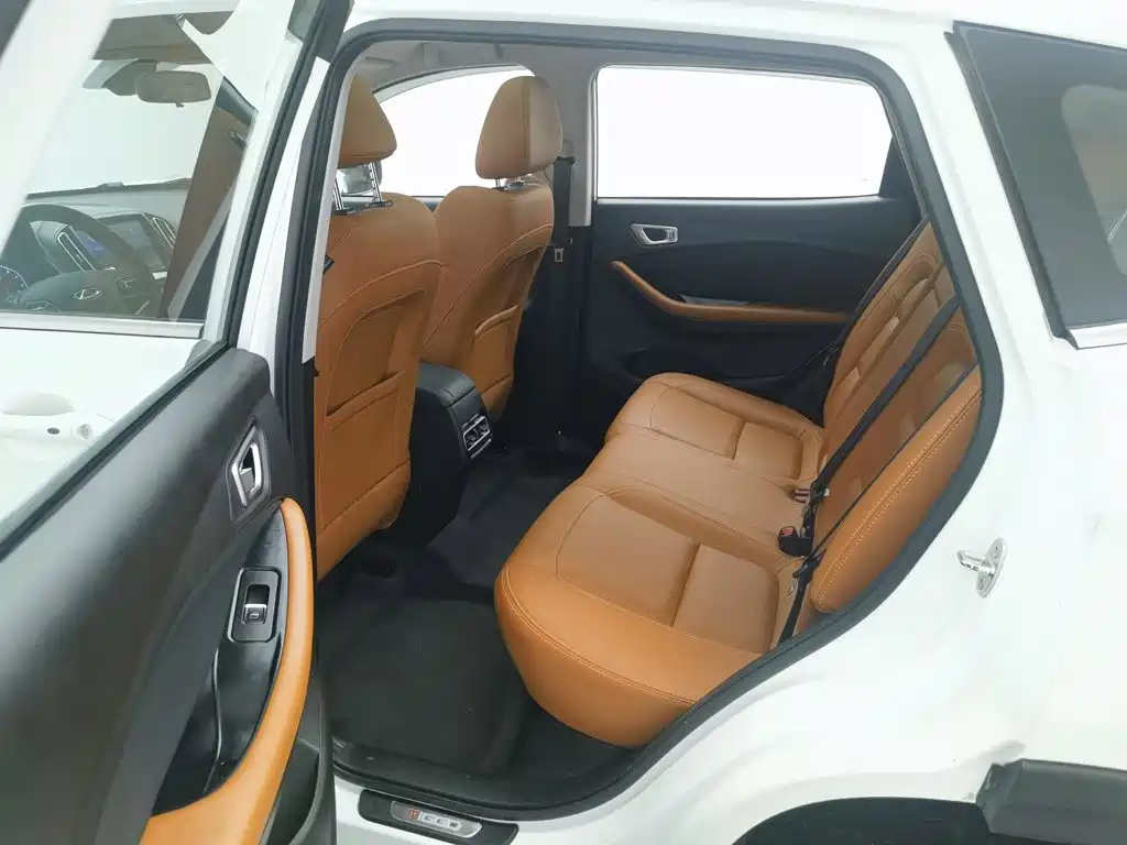 Фото 15 - Chery Tiggo 7