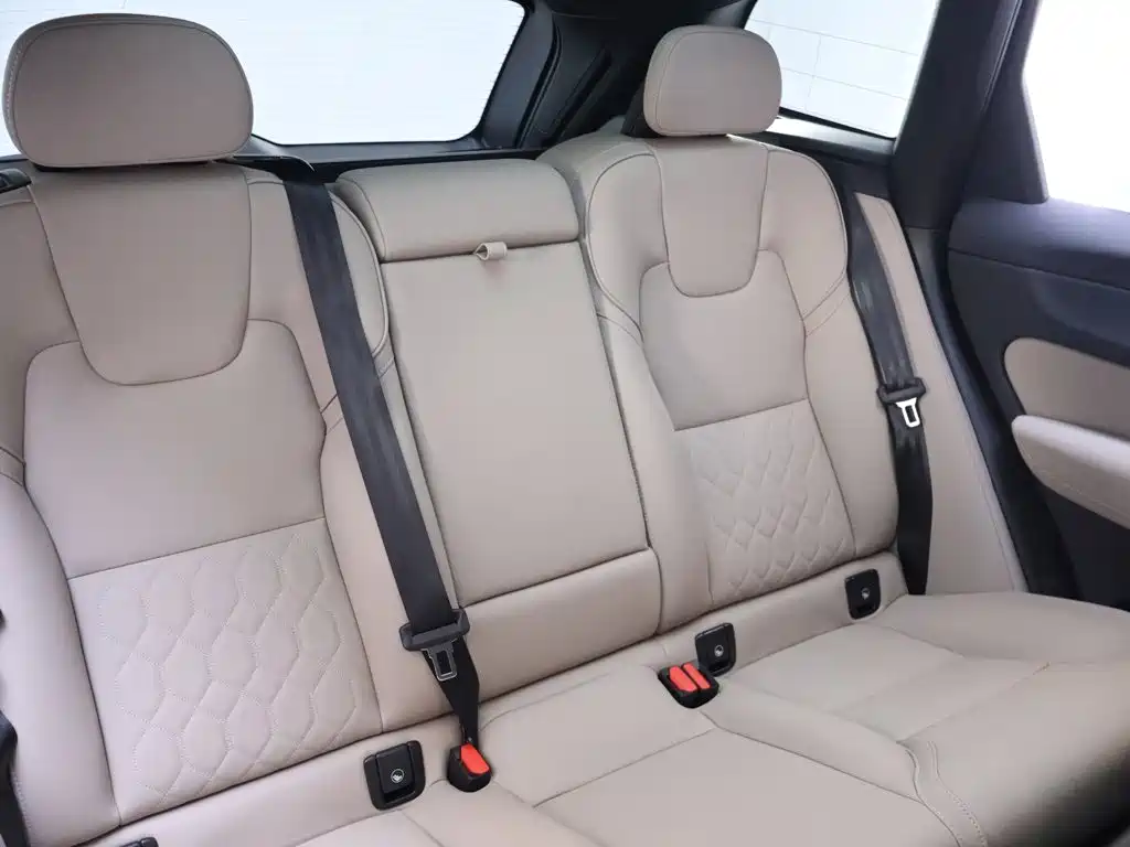 Volvo XC60 2025 2026 Model B5 AWD Premium Luxury
